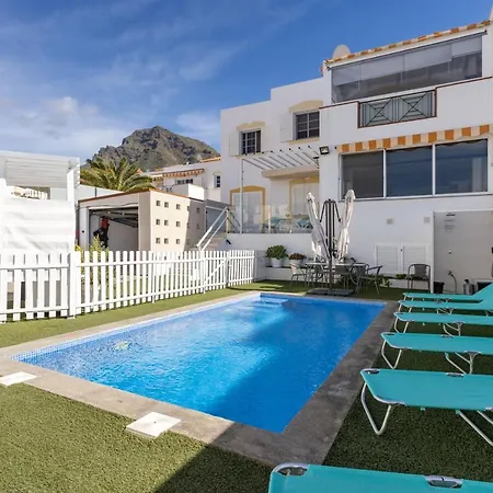 El Mar -private Pool